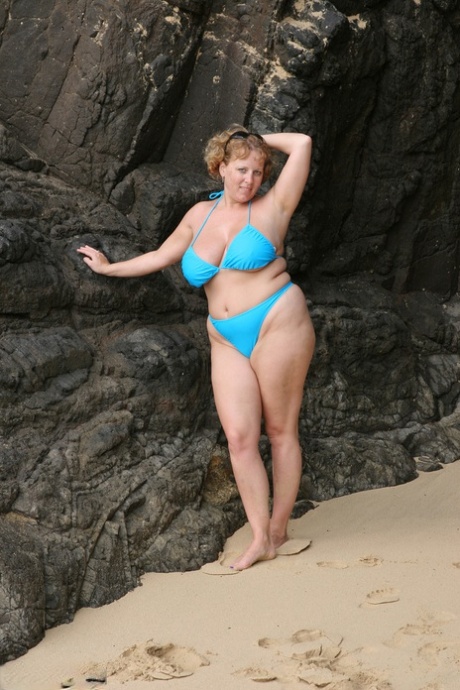 Beach Chubby Teen - Fat Bikini Porn Pics & Tight Pussy Pictures - HairyTouch.com